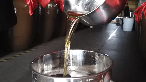 千年傳承的黃酒為何被燒酒設(shè)備釀造的白酒搶占市場？