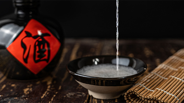 夏日炎炎，白酒到底該怎么喝？揭秘夏季飲酒的五大禁忌