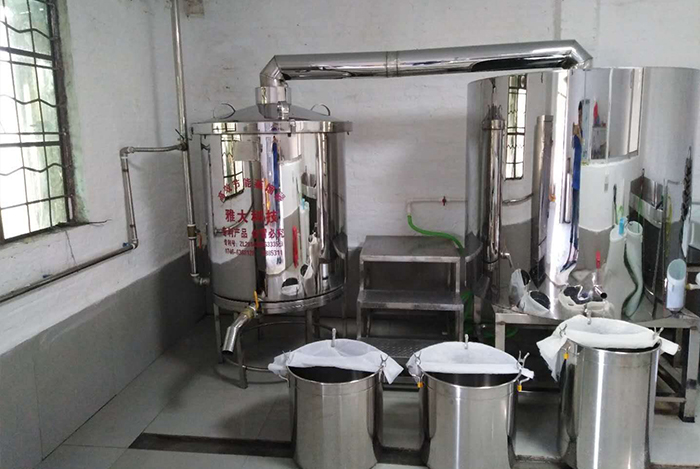 7.29純糧釀酒設(shè)備接酒，紗布過濾