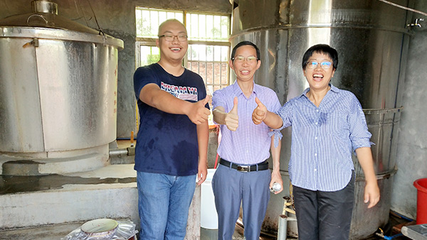 雅大釀酒設(shè)備廠家釀酒國匠親自指導(dǎo)的黃莉萍，如今做得怎么樣了