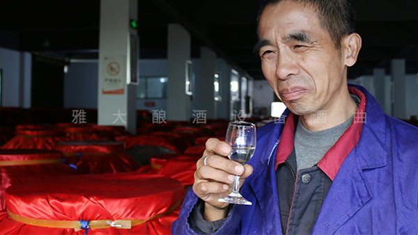 用蒸酒設(shè)備做酒，這些環(huán)節(jié)操作不當(dāng)易引起酒苦！