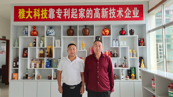 大型釀酒設(shè)備釀茶葉酒，小葉片發(fā)展大有可為！