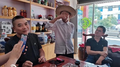 當(dāng)?shù)睾裙磧毒贫?，小型釀酒設(shè)備酒坊如何做好白酒銷售？