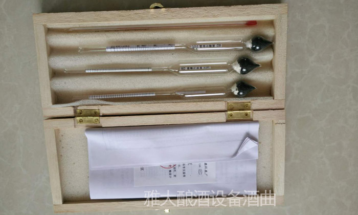 6.1用雅大釀酒設(shè)備蒸酒，2招教你“蒸出”更多高度酒—酒度計(jì)